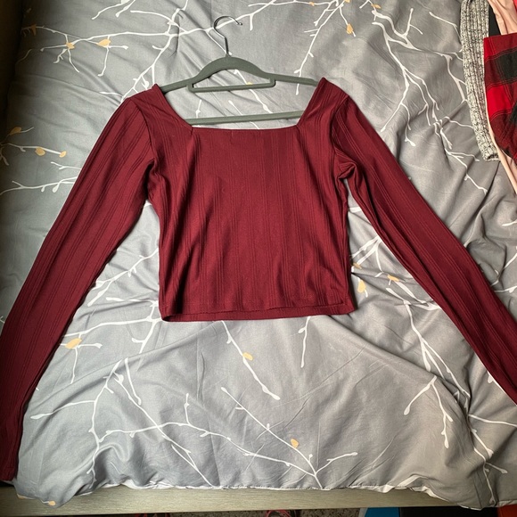 Cropped long sleeve - Picture 2 of 3